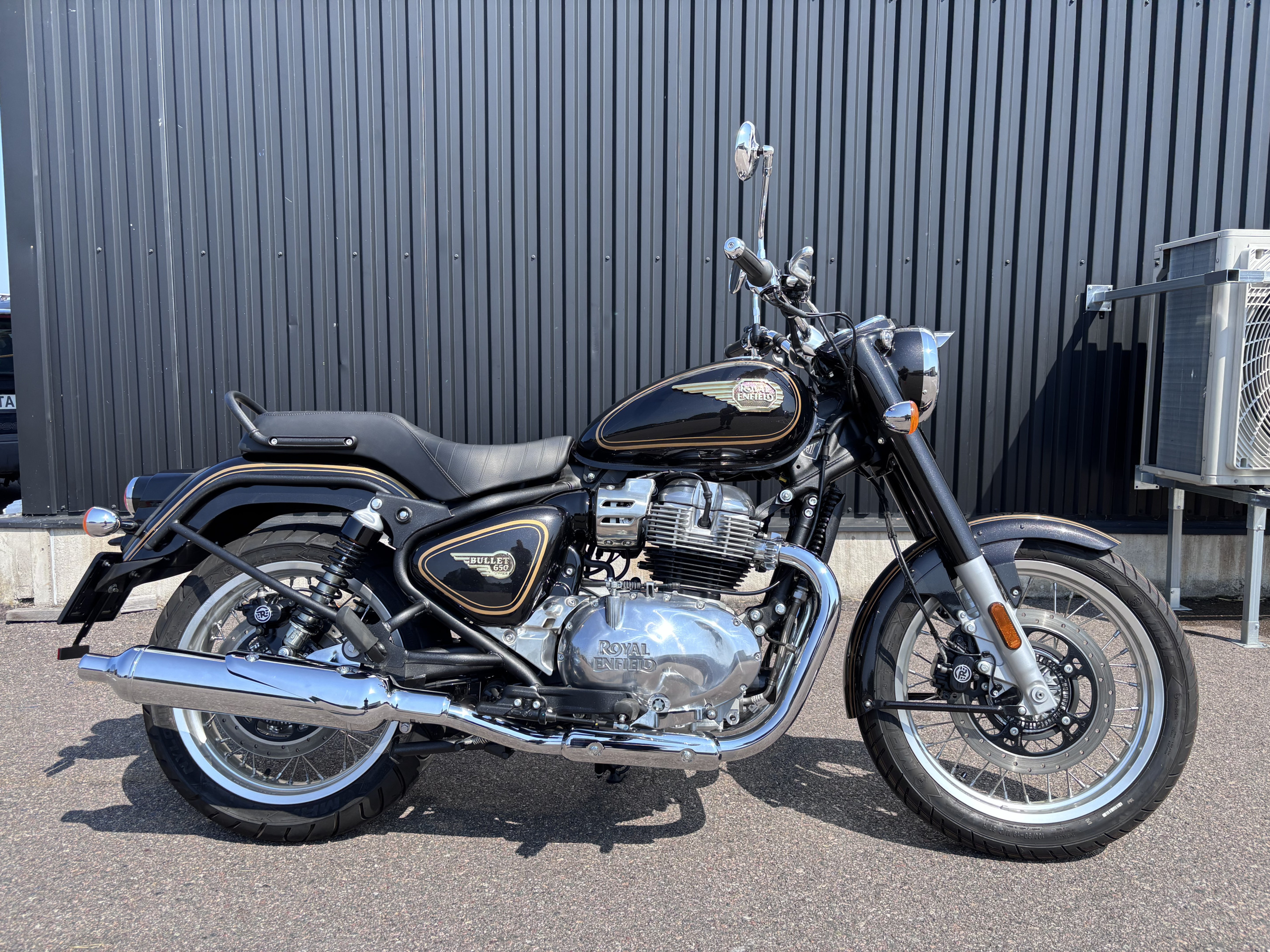 Royal Enfield Bullet 650 Cannon Black 2026
